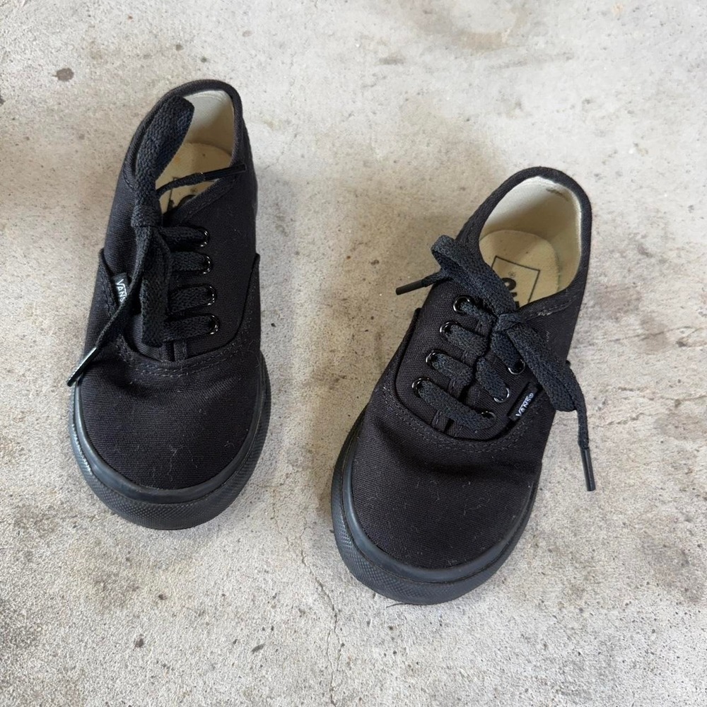 Vans Authentic Toddler Sneakers Black Canvas Lace Up Shoes Size 8 Toddler